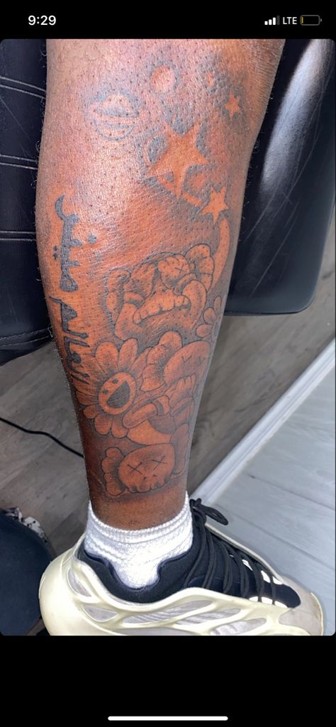 #tattooideas #blacktattooart #kaws #murakami #murakamitattoo #hypebeast #hypebeaststyle #legtattoos #legtattooideas Scattered Leg Sleeve Tattoo, Kaws Tattoo Ideas See No Evil, Sneaker Head Tattoo Ideas, Kaws Tattoo Ideas Leg, Tiny Tat Ideas, Kaws Sleeve Tattoo Ideas, Kaws Tattoo Ideas For Men, Kaws Tattoo Stencil, Hypebeast Tattoo Ideas