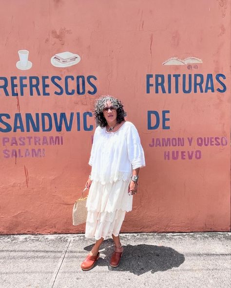 Sunday’s best! We’re going with vintage tiered light layers! It’s all in the details. Also clogs will forever be a first summer choice! Followed by layers of silver. Outfit Details: Top: @redpoppyvintage Skirt: @etsy Clogs: @poshmark Sunnies: @freepeople Bag: thrifted Jewelry: vintage mostly @etsy & @vintagebuydan Happy Sunday!! #ootd #outfitoftheday #sundaysbest #whatiwore #vintage #edwardianfashion #vintagestyle #raffiabag #vintagebag #clogs #monochromaticoutfit #monochrome #sty... Thrifted Jewelry, Sunday Ootd, Silver Outfit, Light Layers, Monochromatic Outfit, Raffia Bag, One Summer, Edwardian Fashion, Jewelry Vintage