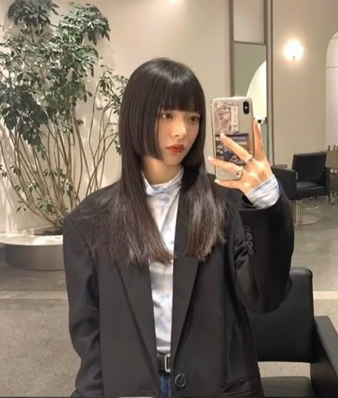 Hime Haircut Ponytail, Japanese Hime Hair, Soft Himecut, Hime Haircut Round Face, Hime Cut Ponytail, Momo Hime Cut, Hime Haircut No Bangs, Hime Layer Hairstyle, Soft Hime Haircut