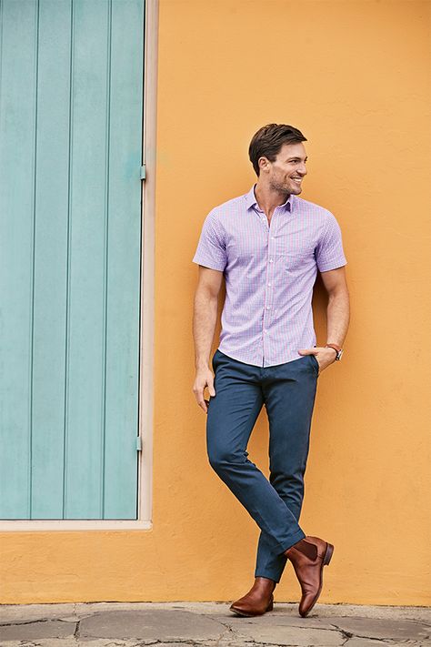 Welcome warm weather with all-new short-sleeve shirts that look sharp and feel comfortable. Short Men Photoshoot, Men’s Outdoor Poses, Men Shirt Photoshoot, Individual Photoshoot Ideas Male, Male Headshot Poses Outdoor, Men’s Outdoor Headshots, Male Headshot Poses, Male Headshots, Headshot Photos