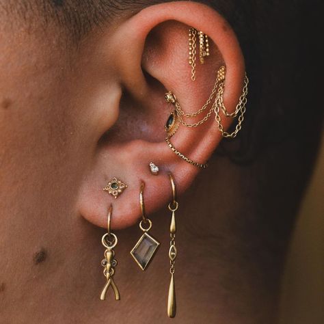 Ear update ✨ @larsmakes did a cute lil stacked lobe with the cutest lil “Lina��” end from @m.us.hroom | Instagram Piercing Business, Ear Piercing Curation, Piercing Curation, Different Types Of Ear Piercings, Stacked Lobe, Piercing Styles, Triple Lobe Piercing, Eyebrow Piercings, Multiple Piercings Earrings