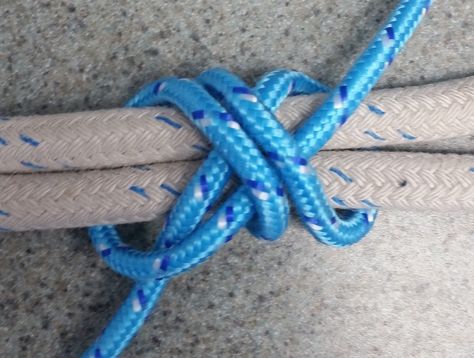 Constrictor Knot, Sailing Knots, Camping Knots, Survival Knots, Knots Guide, Nautical Knots, Paracord Knots, Knots Diy, Scouts Crafts