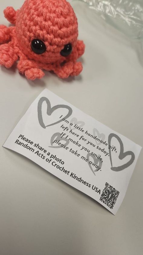 Random Acts of Crochet Kindness USA | Found!! Love it Acts Of Kindness Crochet, Kindness Crochet, Random Acts Of Crochet Kindness, Crochet Kindness, Kindness Projects, Acts Of Kindness, Crochet Tutorials, Random Acts Of Kindness, Crochet Scarves