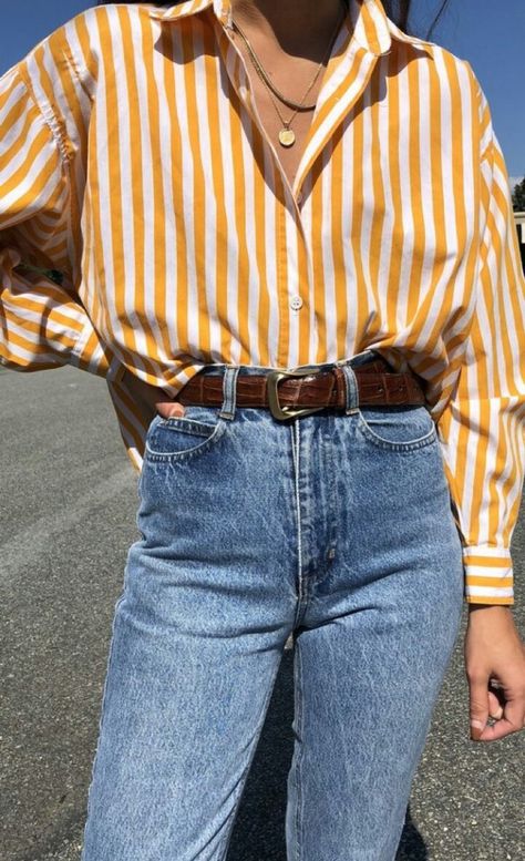 80s Inspired Outfits, Jeans Blouse, 80s Outfit, 90s Fashion Outfits, Quirky Fashion, 90s Outfit, Cooler Look, Mode Vintage, Looks Vintage