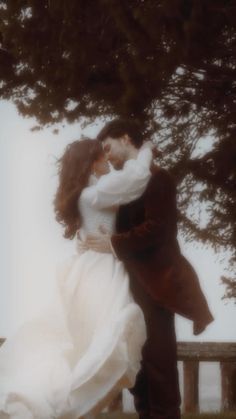 Dreamy Romance Aesthetic, 1700s Romance Aesthetic, Destined Lovers Aesthetic, Alt Couples Aethstetic, Getting Flowers Aesthetic Couple, Mysterious Couple Pictures, Victorian Couple Aesthetic, Romance Aesthetic Pink, Grumpy X Sunshine Aesthetic Couple