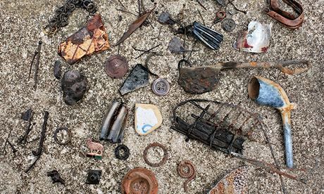 Mudlarking Thames, Ubu Roi, Gem Hunting, Beachcombing Finds, Ocean Stuff, British Beaches, Lost Treasure, Tally Marks, Beach Items