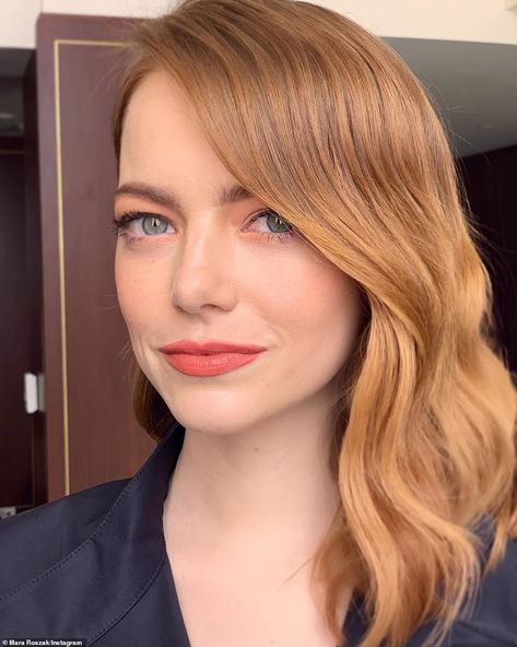 Emma Stone Hair 2023, Emma Stone Hair, Emma Stone Style, Strawberry Blonde Hair Color, Bright Red Hair, Beautiful Red Hair, Strawberry Blonde Hair, Brown Blonde Hair, Red Hair Color