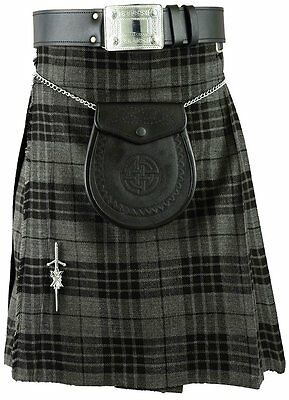 Tactical Kilt, Modern Kilts, Scottish Clothing, Kilt Belt, Kilt Jackets, Scottish Man, Leather Kilt, Kilt Outfits, Utility Kilt