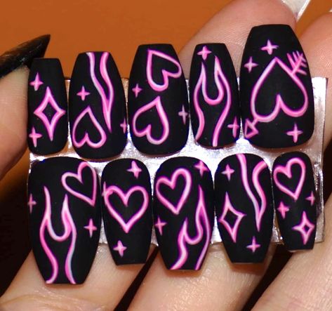 Glow Heart Nails, Valentines Day Nails Pink And Black, Punk Valentines Nails, Blacklight Nails, Pink Punk Nails, Pink Emo Nails, Black And Neon Pink Nails, Emo Valentines Nails, Neon Heart Nails