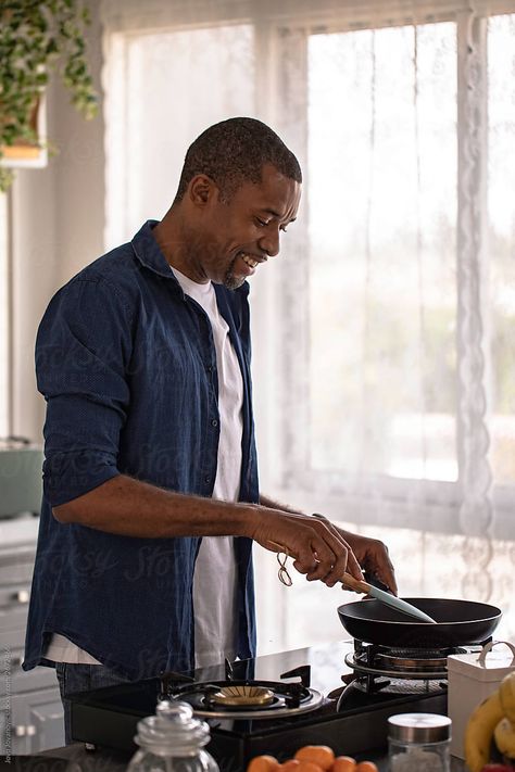 Black Man Laughing, Men Cooking, Great Things Take Time, Man Cooking, Cambodia, Relationship Goals, Black Men, The Kitchen, Stock Photos