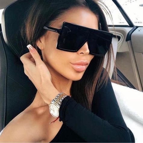 Sunglasses For Your Face Shape, Flat Top Sunglasses, Sunglasses Women Oversized, Sunglasses Women Aviators, Cute Sunglasses, Fashion Eye Glasses, Grunge Look, Oversize Women, Shades Sunglasses