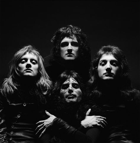 Queen – Snap Galleries Limited Queen 1974, White Photo Wall, Black And White Photo Wall, Black And White Picture Wall, Iconic Album Covers, Queen Freddie Mercury, John Deacon, Roger Taylor, Brian May