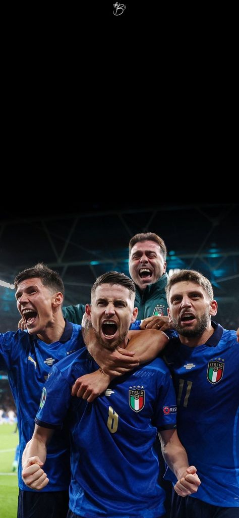 Italy Football Wallpaper, Football Italy, Italia Soccer, Italy Team, Italy National Football Team, Italy Football, Chelsea Team, Uefa European Championship, Football Players Images