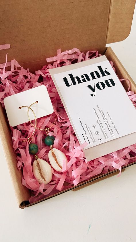 Small Business Earring Packaging Ideas, Aesthetic Small Business Packaging, Small Business Aesthetic Packaging, Jewellery Packaging Ideas Business, Small Business Packaging Ideas Boxes, Earring Packaging Ideas, Valentines Package, Self Care Reset, Business Earrings