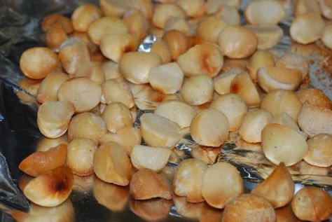 How To Toast Macadamia Nuts Recipe - Food.com -        You can salt them after pulling out of the oven while warm. Macadamia Nut Recipes, Whole Grain Cereals, Vegetarian Nutrition, Rice Varieties, Carbohydrates Food, Nut Recipes, Healthy Bacteria, Fiber Foods, Baking Tray