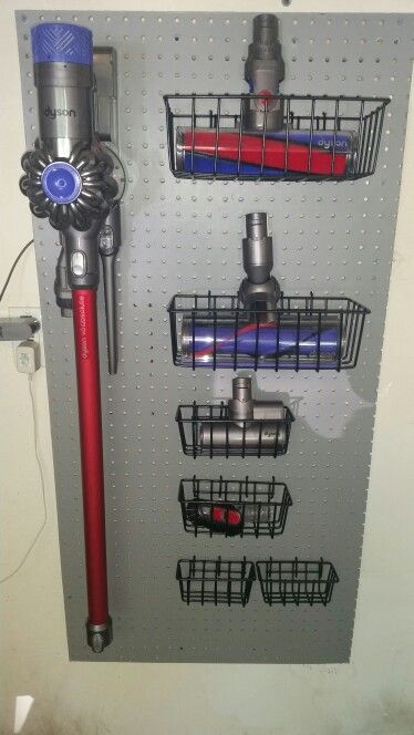 Dyson vacuum storage Spent barely $20 and created this to store all the parts to my new Dyson! More Dyson Vacuum Storage, Utility Closet Storage, Ideas Under Stairs, Closet Storage Ideas, Vacuum Cleaner Storage, Cleaning Closet Organization, تحت الدرج, Utility Closet, Under Stairs Cupboard