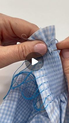 How To Smock Fabric, Wool Blankets Diy, Smocking Fashion, Smocking Tutorial, Smocking Patterns, Sewing Machine Projects, Blanket Diy, Ribbon Embroidery, Wool Blanket