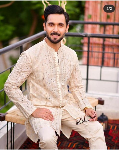 Lakhnawi Kurti, White Kurta Men, Menswear Indian, Traditional Indian Mens Clothing, Kurta Designs Men's, India Fashion Men, Mens Linen Jackets, Stylish Boy Clothes, Indo Western For Men