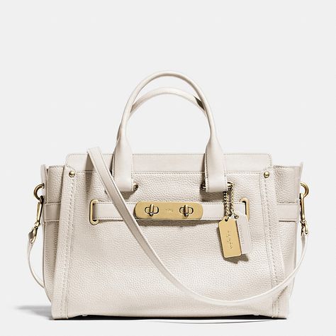 COACH SWAGGER IN PEBBLE LEATHER - This board is in collaboration with Coach. Colorful Handbags, Everyday Handbag, Womens Designer Bags, Womens Designer Handbags, Perfect Handbag, Coach Swagger, Coach Swagger Bag, Handbags Michael Kors, Stylish Bag