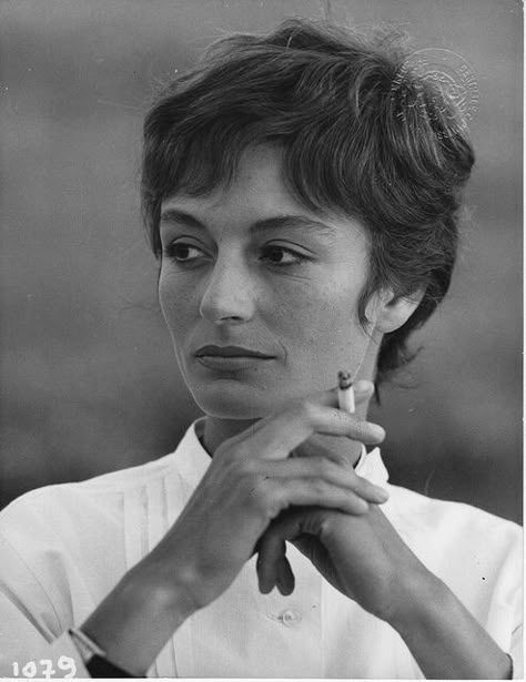 Anouk Aimee "8 1/2" Anouk Aimee, Wavy Pixie, Film Icon, Really Short Hair, French Actress, Old Hollywood, New Hair, Hair Inspo, Movie Stars