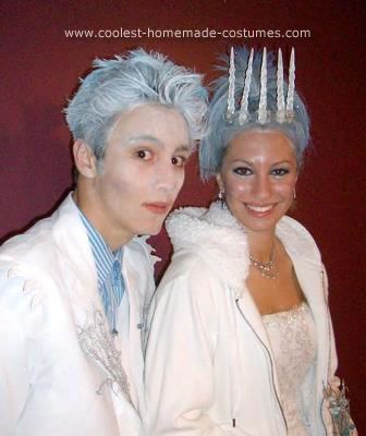 Jack Frost Costume, Adult Halloween Makeup, Snow Costume, Unique Couples Costumes, Couple Costume Ideas, Christmas Grotto, Christmas Banquet, Glitter Hair Spray, White Hair Color