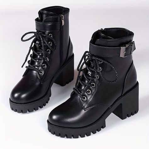 Precio bajo con envío gratis para usuario nuevo. Heeled Combat Boots, Chunky Heel Ankle Boots, Boots Patterns, Shoes Boots Ankle, Chunky Heels Boots, Zipper Boots, Boots Women Fashion, Womens Boots Ankle, Black Leather Boots