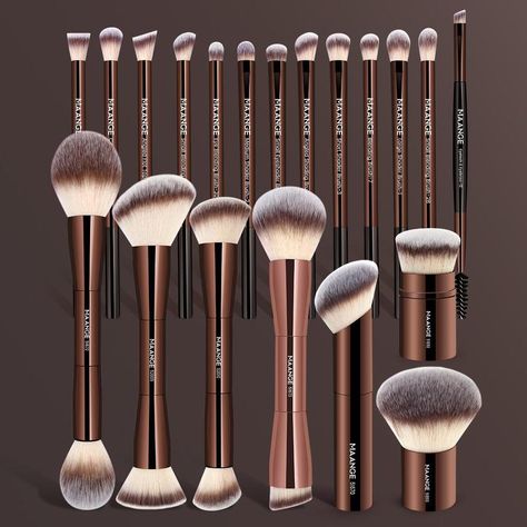 MAANGE Professional Soft Makeup Brush Set, 20pcs/set Multifunctional Makeup Brushes for Powder Liquid Cream, Makeup Tools for Women Maange Makeup Brushes, Makeup For Different Eye Shapes, Strobing Makeup, Different Eye Shapes, Bronze Makeup Look, Essential Makeup Brushes, Red Carpet Makeup, Essential Makeup, Minimalist Makeup