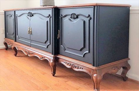 Wooden Living Room Furniture, French Painted Furniture, Refinishing Furniture Diy, Upcycled Furniture Diy, Antique French Furniture, Diy Furniture Renovation, Furniture Rehab, Bed Furniture Design, Furniture Renovation