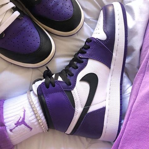 Jordan Casual Shoes, Air Jordan 1 Court Purple, Baskets Jordans, Cheap Jordan Shoes, Jordan Sneaker, Womens Basketball Shoes, Nike Fashion Shoes, Jordan Shoes Girls, Shoes Sneakers Jordans