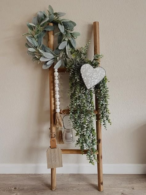 Small Wooden Ladder Decor, How To Decorate Ladders Display Ideas, Latter Decorations, Dollar General Farmhouse Decor, Hobby Lobby Hallway Decor, Farmhouse Ladder Decor Ideas, Lader Decoration Living Room, Bedroom Ladder Decor, Other Uses For Blanket Ladder