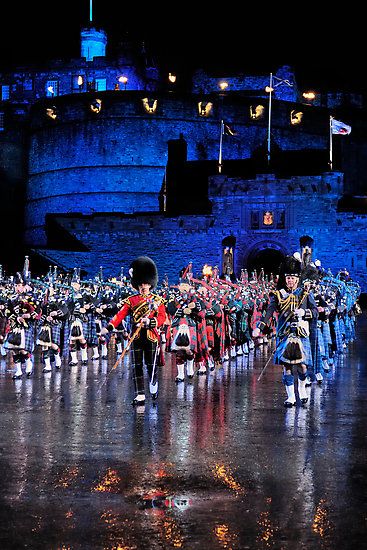 tattoo scotland Edinburgh Tattoo, Tattoo 2015, Edinburgh Military Tattoo, Military Tattoo, Edinburgh Uk, Places In Scotland, Great Scot, Scotland Forever, Edinburgh Festival