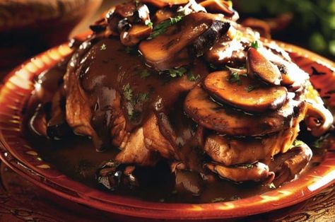 Portobello Mushroom Chicken Texas Roadhouse Style Texas Roadhouse Portabella Chicken, Chicken With Portabella Mushrooms, Portobello Recipes, Chicken Mushroom Recipes, Grilled Chicken Tenders, Texas Roadhouse, Stuffed Portabella Mushrooms, Portobello Mushroom, Mushroom Chicken