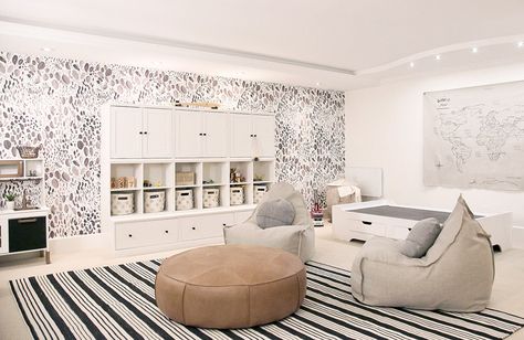 Playroom Lounge Seating, Media Room And Playroom, Teen Media Room, Teen Playroom Ideas, Kids Entertainment Room, Bonus Room Playroom, Teen Playroom, Playroom Lounge, Kids Hangout Room