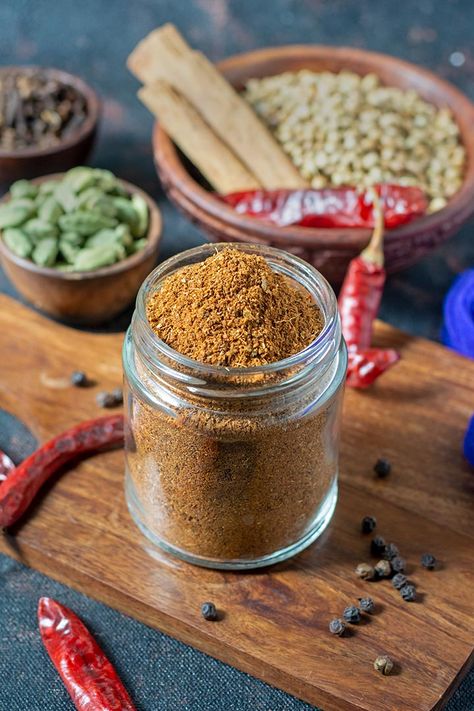 Garam Masala Powder Recipe, Homemade Garam Masala, Garam Masala Spice, Garam Masala Powder, Masala Powder Recipe, South Indian Recipes, Masala Spice, Homemade Spice Blends, Spice Cabinet