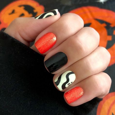 @colorstreet on Instagram: “👻 Happy Halloween! 🎃 Whether you're passing out candy, trick-or-treating, or watching your favorite scary movies, we hope you have a…” Thanksgiving Nails Color, Fall Gel Nails, Thanksgiving Nails, Street Nails, Nail Polish Designs, Trick Or Treating, Nail Polish Strips, Color Street Nails, Nail Games