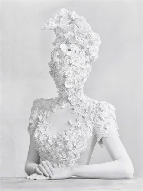 Dress Fashion Photography, Fashion Installation, Alfred Stieglitz, Art Series, Shades Of White, White Photo, White Wallpaper, White Aesthetic, White Art