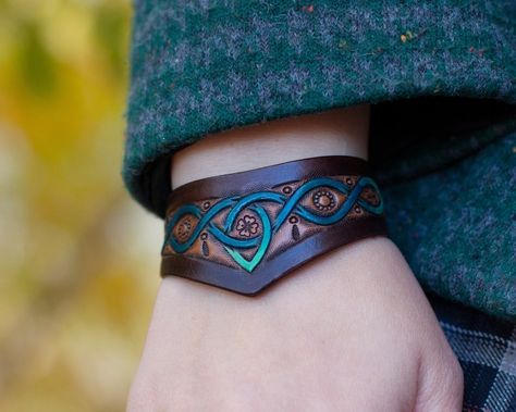 Blacksmith Hammer, Celtic Knot Bracelet, Fantasy Outfits, Celtic Bracelet, Leather Bracelets Women, Ladies Bracelet, Handmade Leather Bracelets, Celtic Style, Celtic Design