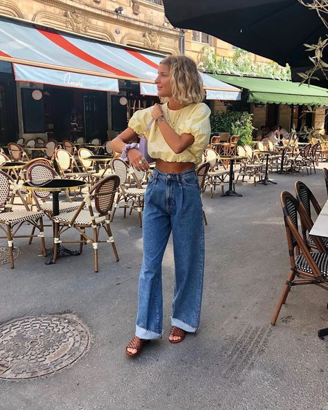 Audrey Afonso, Best Jeans, New Wardrobe, Mom Jeans, Ootd, Instagram Post, Wardrobe, Instagram Posts, Outfit Inspo