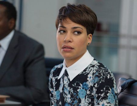 A Message From The Good Wife's Cush Jumbo After the Big Finale Black Women Work Outfits, Trendy Pixie Haircut, Cush Jumbo, Pixie Haircut Ideas, The Good Wife, Tutorial Ideas, Hairstyle Tutorial, Badass Women, Good Wife