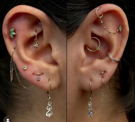 Front Helix Piercing, Top Ear Piercing, Ear Peircings, Were Closed, Look 80s, Snug Piercing, New Piercing, Cool Ear Piercings, Pretty Ear Piercings