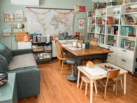 Homeschool Room Tour — Homespun Childhood Playroom School Room Combo, Formal Dining Room Turned Homeschool Room, Homeschool Room Playroom, Family Room Homeschool Room, Homeschool Family Room, Playroom Homeschool Room Ideas, Homeschool In Dining Room Ideas, School At Home Setup, Modern One Room Schoolhouse