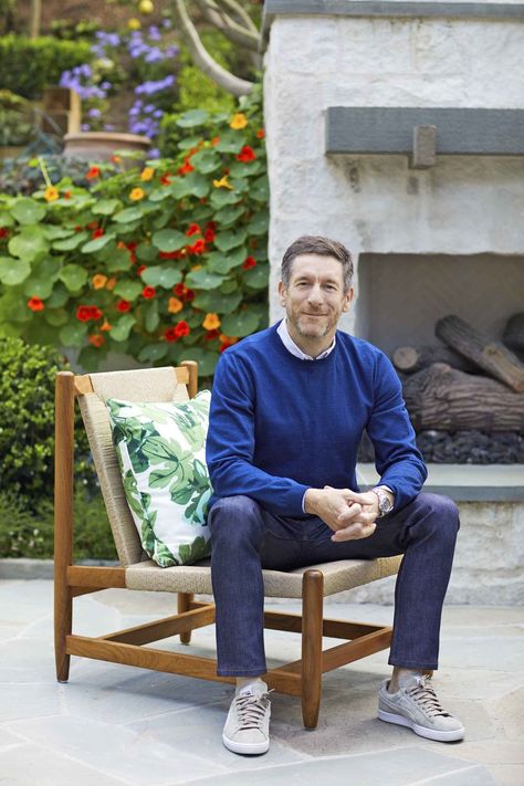 peter dunham portrait Newport California, Park Avenue Apartment, Cooking Island, Peter Dunham, Veranda Magazine, Walnut Bookcase, Colorful Cottage, Glam Pad, Southern California Beaches