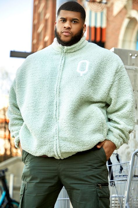 Big Dude Outfits, Big Dude Fashion, Big Men Streetwear, Thick Black Man Fashion, Big Man Streetwear, Streetwear Big Men Outfits, Big Boy Fashion Men, Poses For Plus Size Men, Plus Size Men’s Fall Fashion