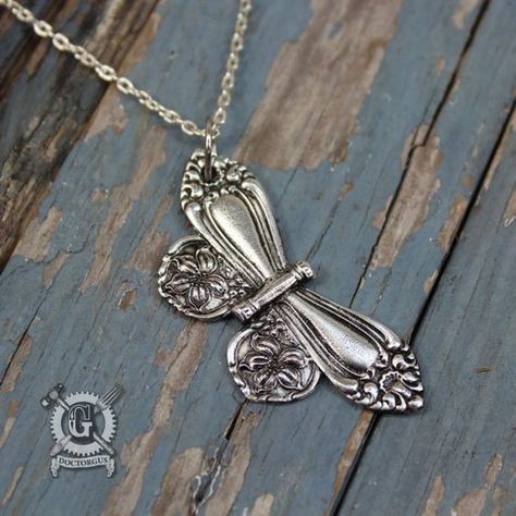 Spoon Butterfly Pendant Inspired by Antique by doctorgus on Etsy | Ambachtelijke sieraden, Metalen sieraden, Zilverwerk sieraden Spoon Butterfly, Silver Spoon Jewelry, Cutlery Art, Silverware Crafts, Fork Jewelry, Flatware Jewelry, Silverware Art, Silverware Jewelry, Spoon Jewelry