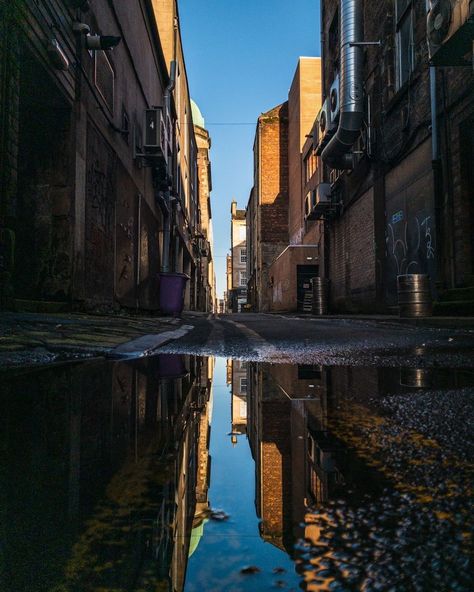 Chris Mac on Instagram: �“#bathlane #glasgow #scotlandphotography” Glasgow Street Photography, Glasgow Photography, Glasgow Fashion, Building Photography, Interior Aesthetic, Photography Inspo, Glasgow, Photoshoot Ideas, Street Photography