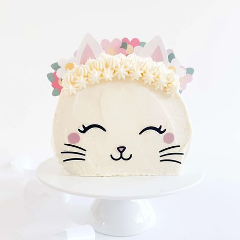 Kit Cat Cake, Diy Cat Cake, Easy Cat Cake, Cat Theme Cake, Cat Themed Birthday Cake, Cat Themed Cake, Birthday Cake Cat, Kitty Cat Cake, Cat Birthday Cake