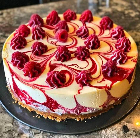 Recipes tower Chocolate Swirl Cheesecake, Raspberry Swirl Cheesecake, Swirl Cheesecake, Raspberry Sauce, Easy Cheesecake Recipes, Chocolate Swirl, Easy Cheesecake, White Chocolate Raspberry, Chocolate Raspberry