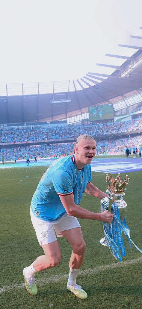 Manchester City Wallpaper, Champions Of The World, مانشستر سيتي, Soccer Pictures, Man City, City Wallpaper, Cute Selfies Poses, Blue Moon, Manchester City