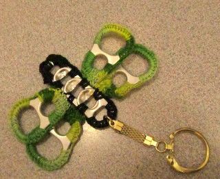 Green butterfly can tab keychain by cindycreativecrochet, via Flickr Lon Bia, Pop Top Crafts, Pop Can Tabs, Soda Tab Crafts, Soda Can Tabs, Can Tab Crafts, Pop Tab Crafts, Can Tabs, Soda Can Art