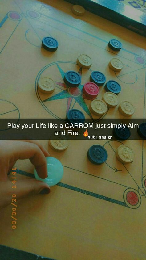 Carrom Board Snapchat Story, Carrom Board Snap, Carrom Board Photography, Sanp Idea, Snapstreak Ideas, Carrom Board, Snap Streaks, Snapchat Streaks, Funny Snapchat Pictures